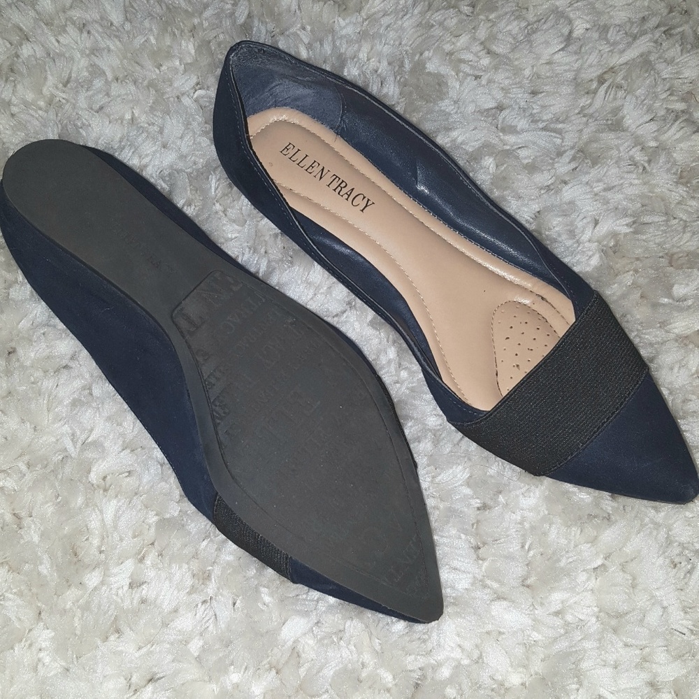 Navy Ellen Tracy comfort flats